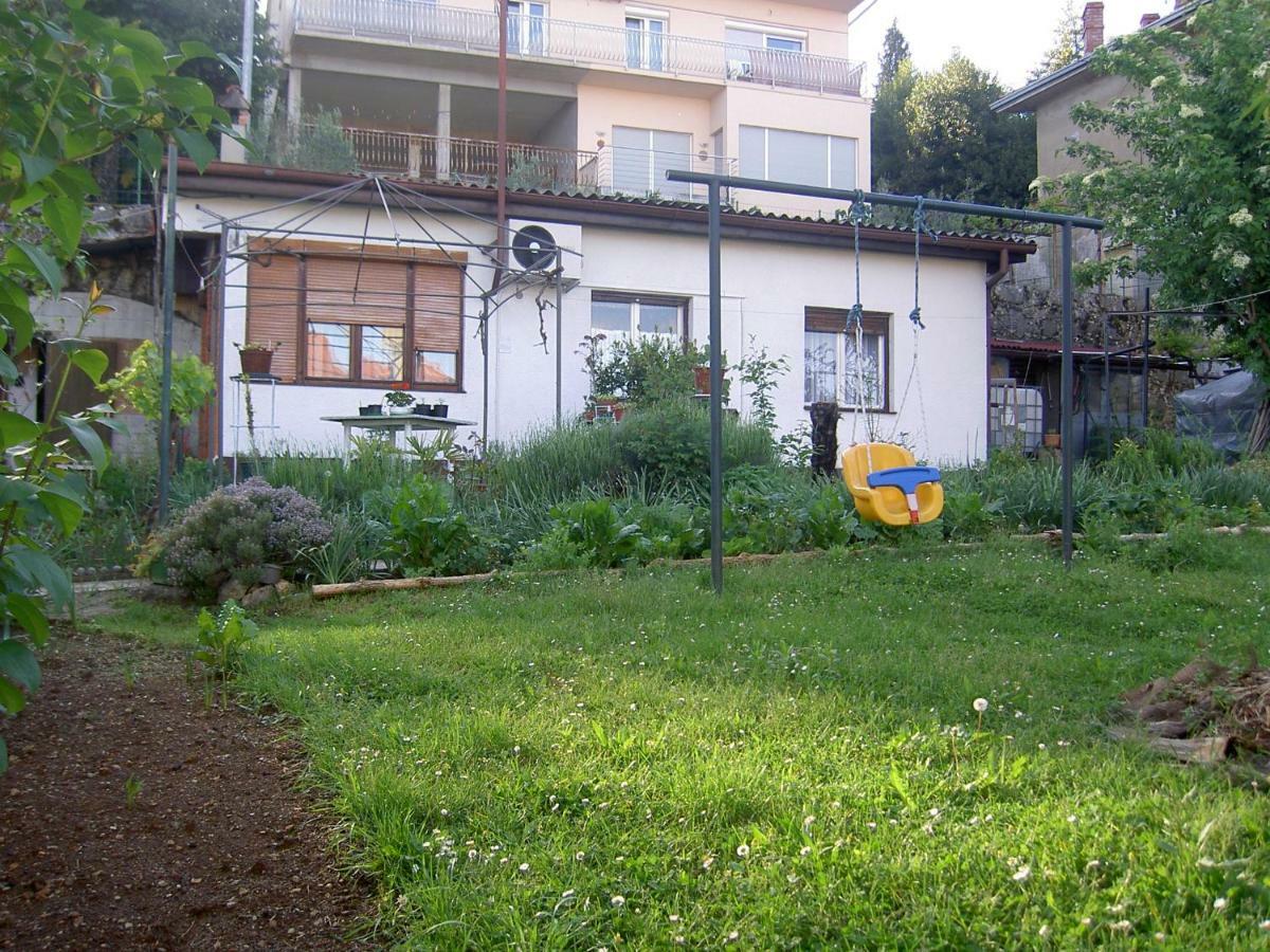 Apartman Thea Lägenhet Opatija Exteriör bild